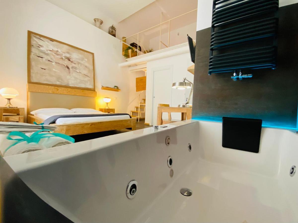 Aquarooms Luxury Suites Палермо Екстериор снимка
