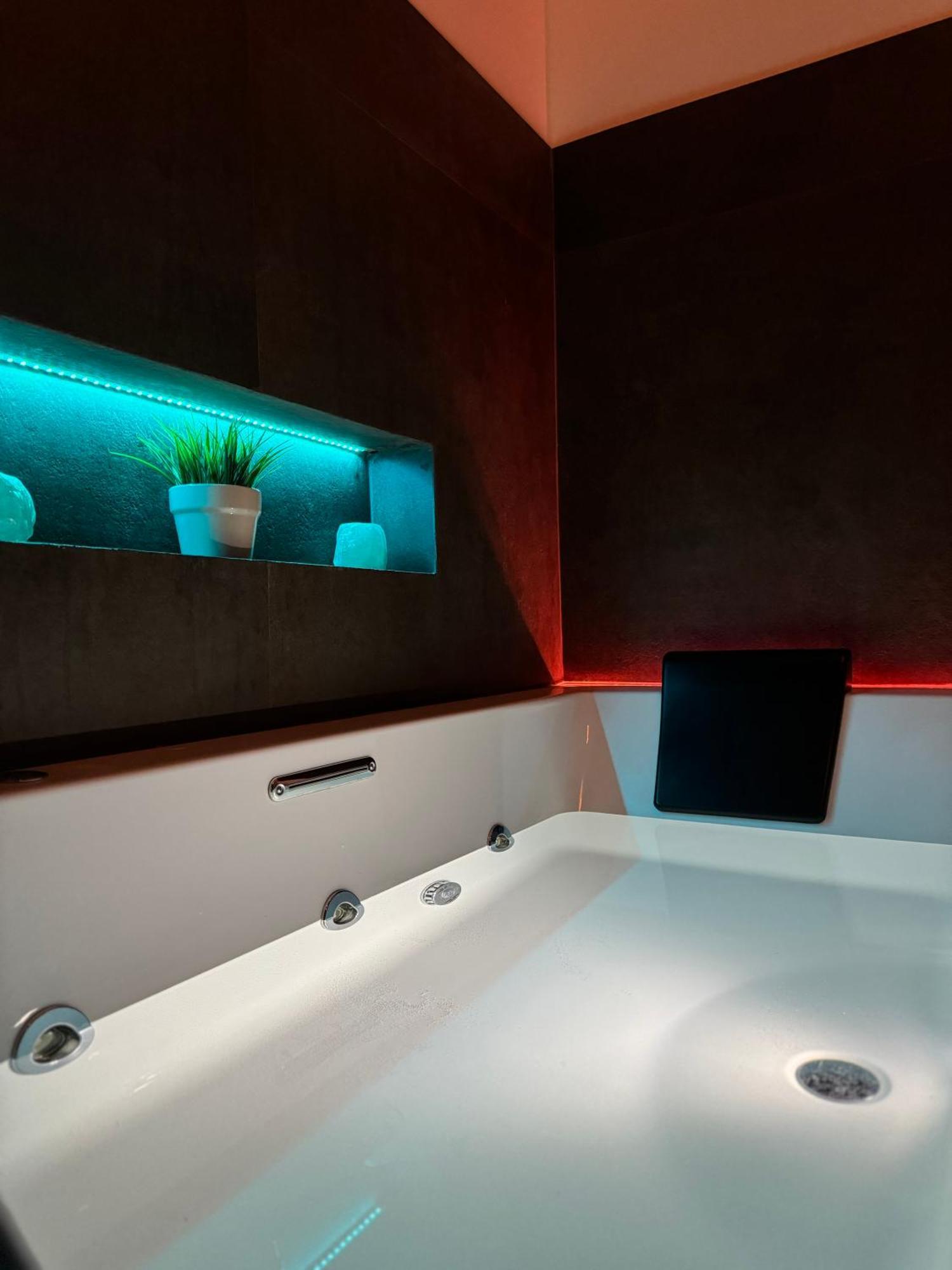 Aquarooms Luxury Suites Палермо Екстериор снимка